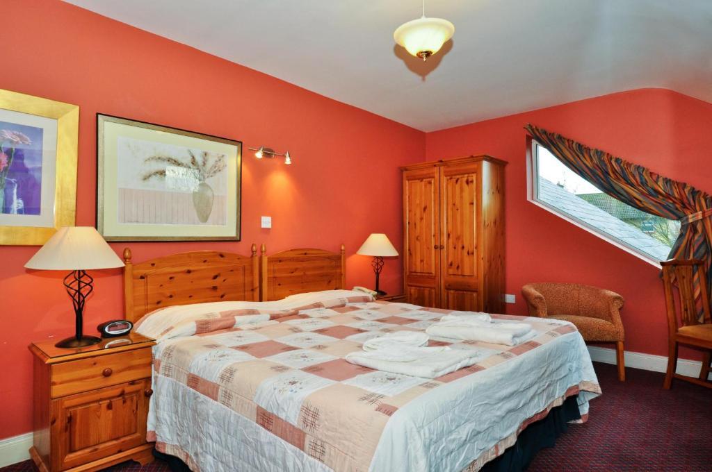 Boffin Lodge Guest House Westport Room photo